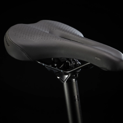 Trek FX 2 Disc -HERRECYKLER Butik Trek FX 2 DISC Quicksilver sadel